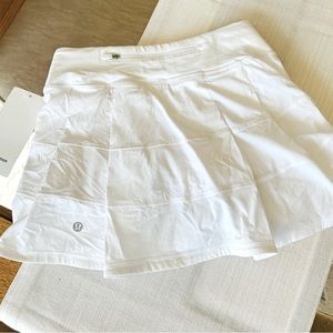 Lululemon Pace Rival MR skirt, Long. White. Size 2. Perfect for tennis season!